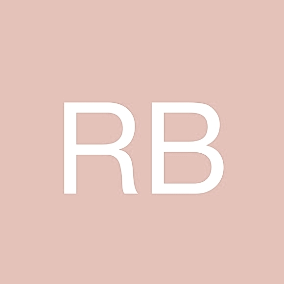 Meet your Posher, Rebecca - Picture 1 of 1